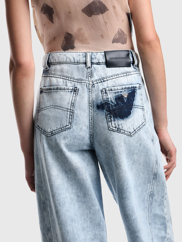 Relaxed-fit jeans with patch pockets - 3